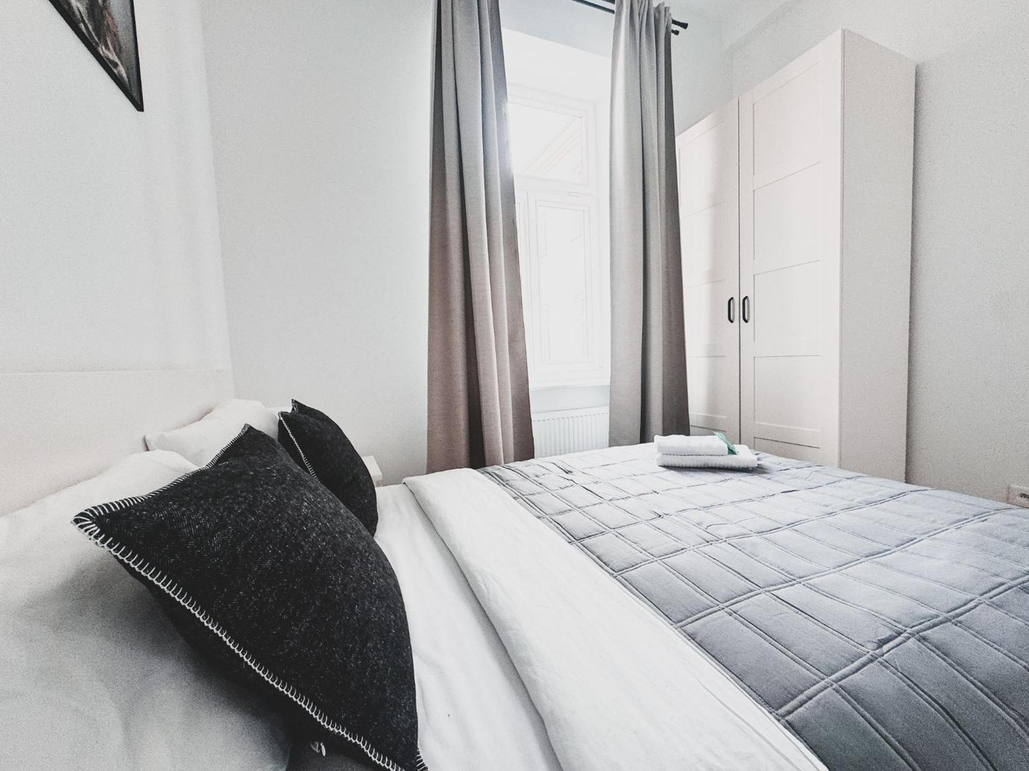Luxury Design Apartments - Poznanska Warsaw City Center Eksteriør billede
